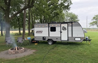 TT5 - 5 Person w/ Bunk- The RV Rental Factory