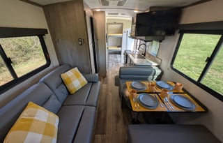 Outback Ultra Lite | Awesome toy hauler w/ bunks