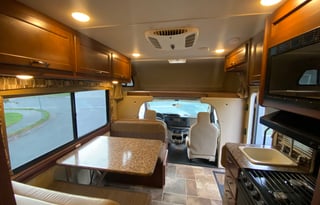 2016 Thor Motor Coach Chateau 22E