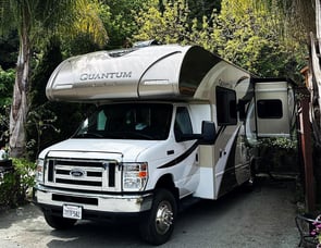 Thor Motor Coach Quantum RS26