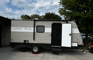 Montague RV Rental ~NO HIDDEN FEES
