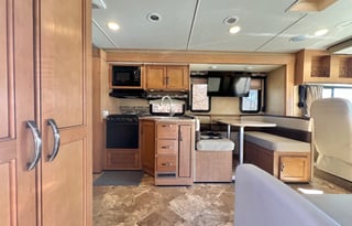 "Thunder"- Super Easy to Drive Class A