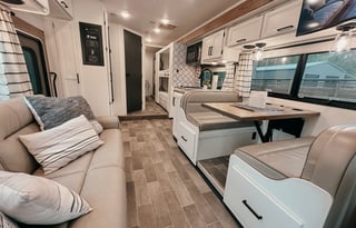 The Chic Chateau - Fully Stocked Luxe RV