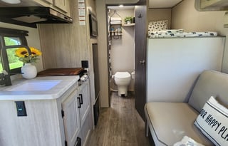 2024 Coachmen RV Catalina Summit Series 7 164BHX