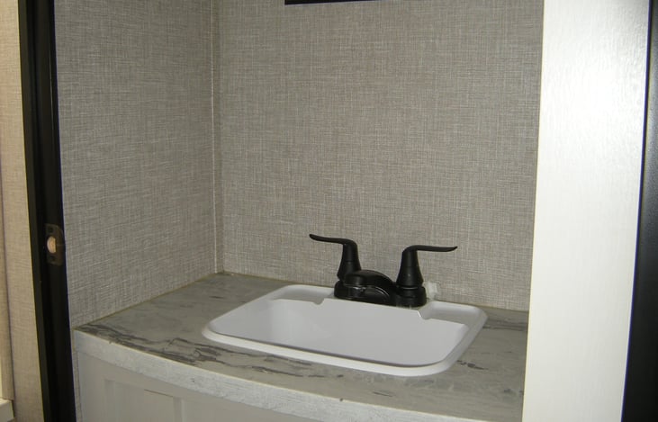 Vanity has space for your things