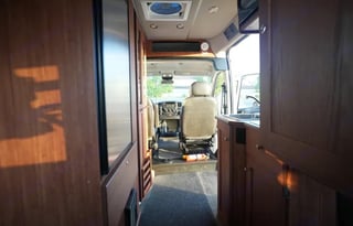 2018 RoadTrek Simplicity SRT ➡ Explore with EASE