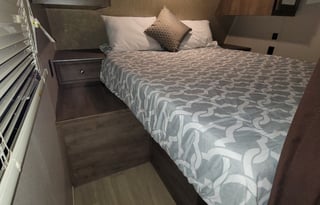 2018 Dutchmen RV Coleman Lantern Series 263BH