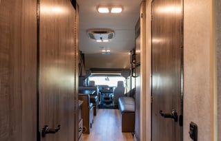 2020 Winnebago Minnie Winnie  31f - w/ Starlink