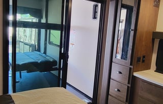 The Lakeside Lodge 35ft Toy Hauler XLR Hyperlite