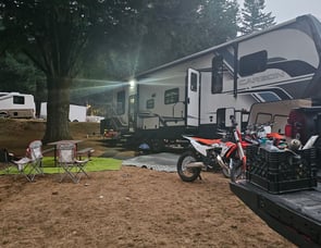 Keystone RV Carbon 338