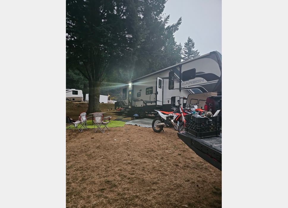Fifth Wheel rentals in Stanwood