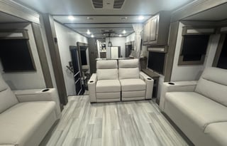 2023 Grand Design Solitude 380FL R