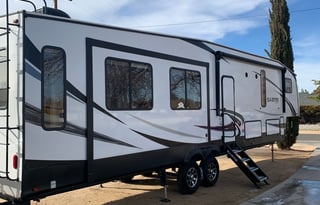 2019 Forest River RV Sabre (SO. CAL DELIVERY ONLY)