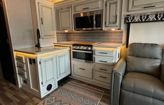 The Fabulous Farmhouse