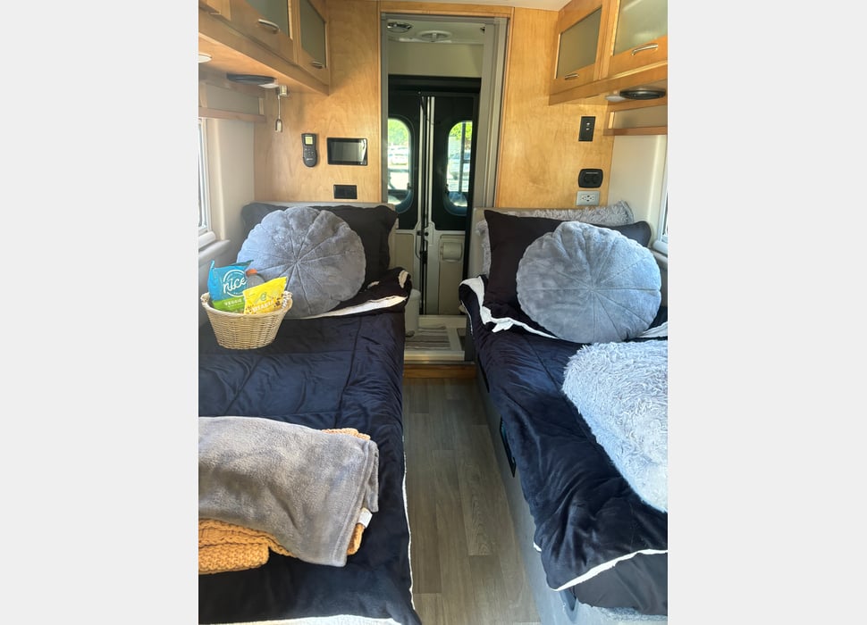 Class B Camping Van rentals in Lakeway