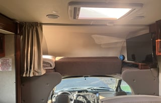 2017 Holiday Rambler Vesta 31U