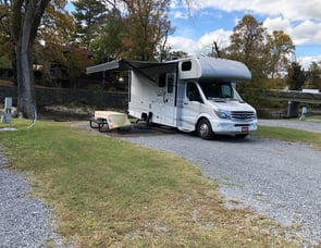Forest River RV Sunseeker MBS 2400W