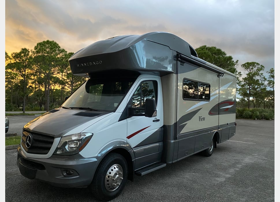 Class C Motor Home rentals in DELRAY BEACH