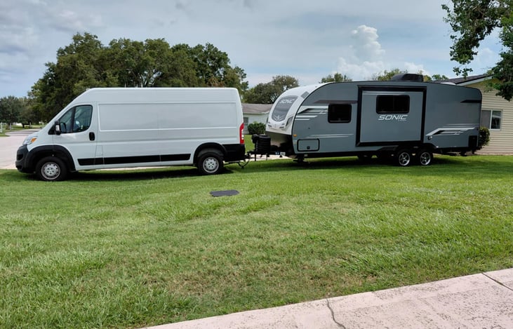 Delivery available check in the rental details.