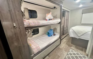 2025 Winnebago 31H Bunkhouse
