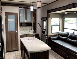 Grand Design Solitude S-Class 3740BH