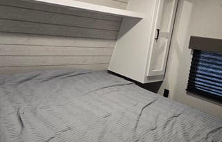 Luxury Keystone RV – Pet-Friendly Comfort