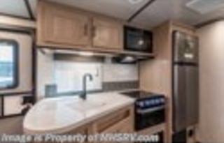 2020 Cruiser Radiance Ultra Lite 32BH