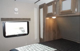 Lake Site Camping Passport 2520RL