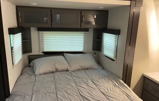 2022 Grand Design Momentum G-Class 29G