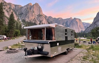 2021 Retro Holiday House Camper