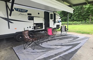 2023 River Forest "Hitch & Harmony" Platinum