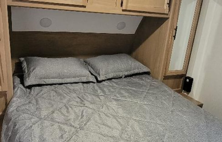 Queen bed, very comfortable with lots of storage.