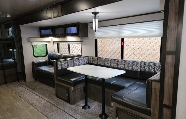 Lounge and dining area