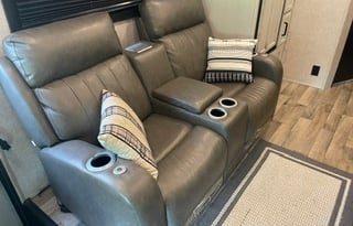 2022 Entegra Coach Odyssey 31F