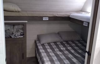 2021 (7478) Forest River Salem 36VBSD WK