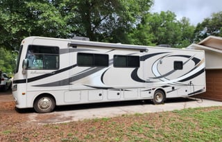 2014 Thor Motor Coach Hurricane MH