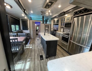 Keystone RV Avalanche 390DS