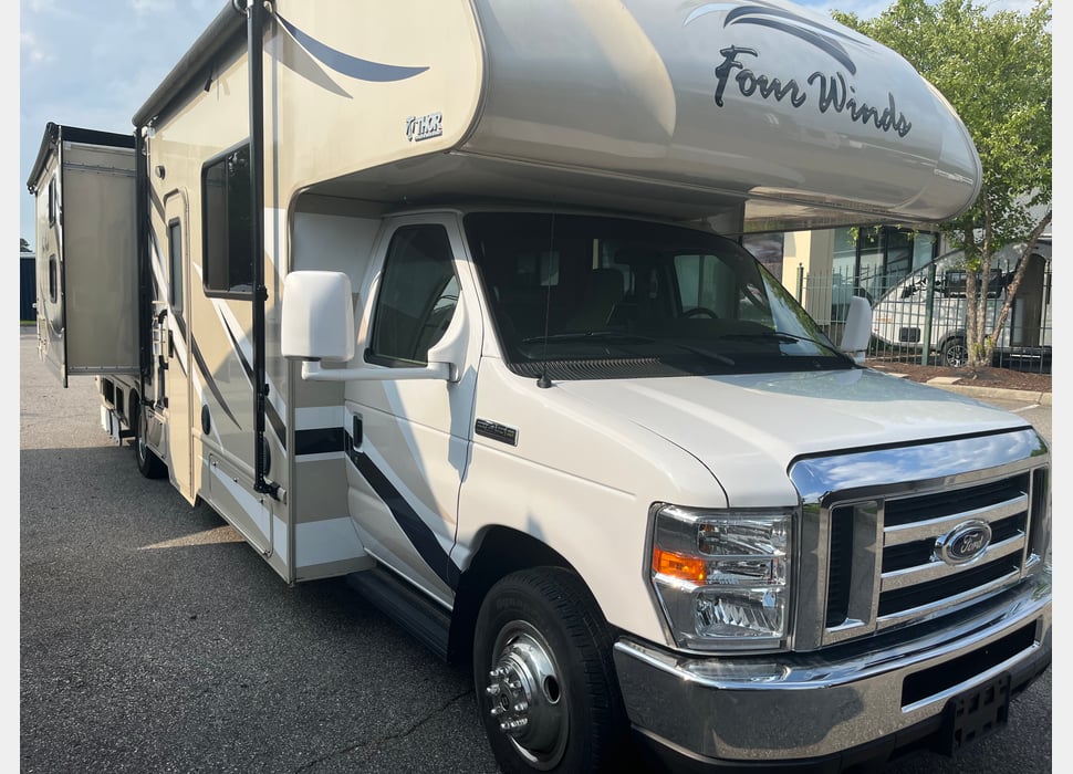 Class C Motor Home rentals in Chesapeake