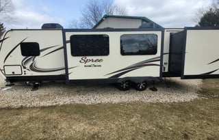 "Teton" Happy Glamper