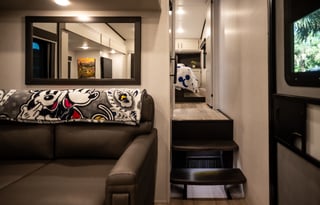 Brand NEW 2026 Luxury Camper Near Disney World!