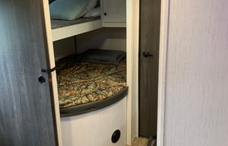 Eddie’s Pet Friendly 2022 Heartland 31DB