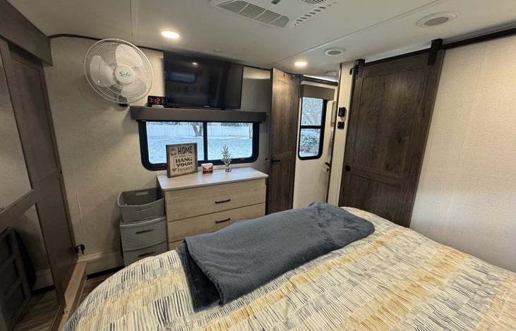 Bedroom with 12-volt TV