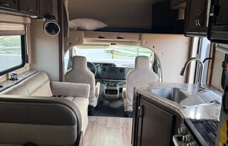 2019 Thor Motor Coach Freedom Elite 28FE