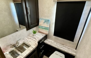 2020 Class A***King + 1.5 Baths*