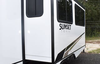 2023 CrossRoads RV Sunset Trail SS309RK