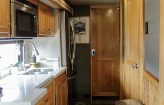 Luxury RV 2021 tiffin-private bedroom, 4 slideouts