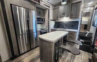2021 Keystone RV Raptor 415