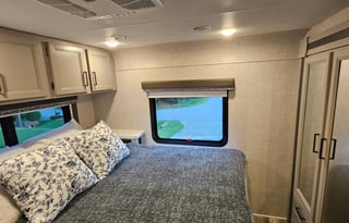 2024 Thor Motor Coach Quantum LC LF31