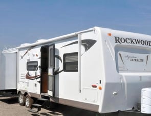Forest River RV Rockwood Signature Ultra Lite 8313SS