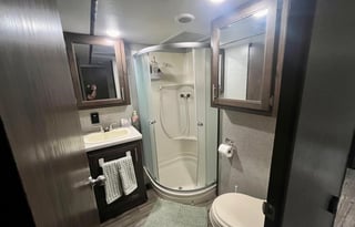 Spacious & Family-Friendly Adventure RV